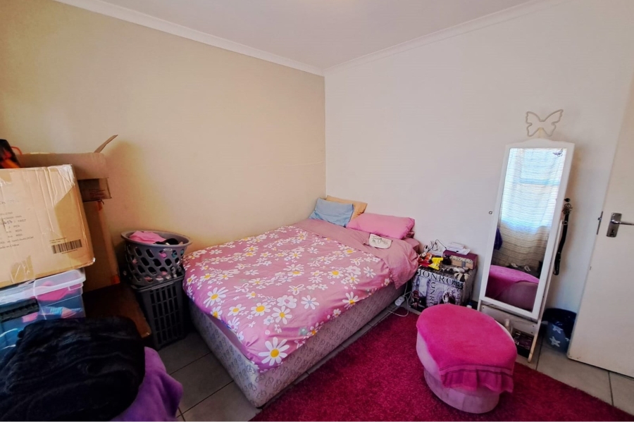 1 Bedroom Property for Sale in Glenlilly Western Cape